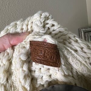 Off white hoddie sweater crop